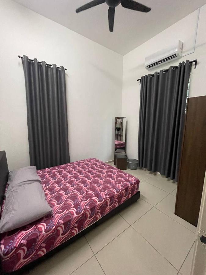 Bungalow Homestay Jasin Malacca Eksteriør bilde